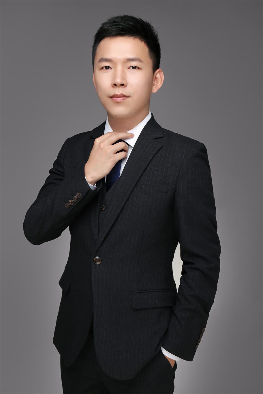 李萍 创始人 & 执行董事